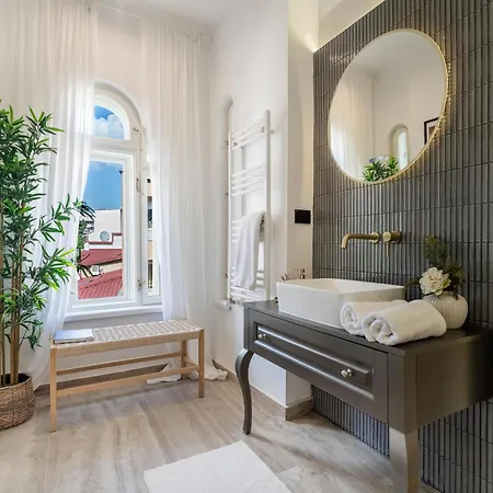 Apartment The Point Boutique In The Centre Of